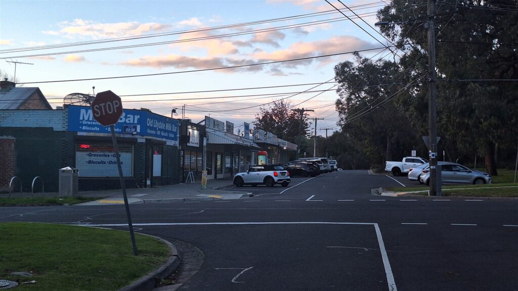Old Lilydale Road Shopping Centre and local shopfronts in Ringwood East
